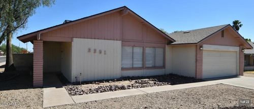 2301 W Waltann Ln, Phoenix, AZ, 85023-4338 | Card Image