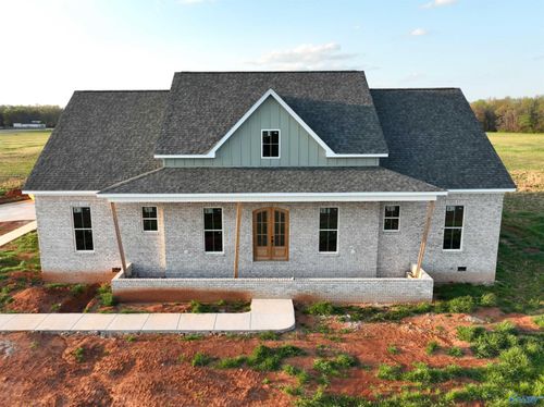 775 W Limestone Rd, Hazel Green, AL, 35750-9165 | Card Image