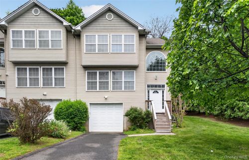 16 W Railroad Ave, Garnerville, NY, 10923-1217 | Card Image