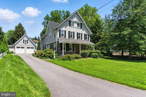 337 Old Lancaster Rd, DEVON, PA, 19333-1426 | Card Image