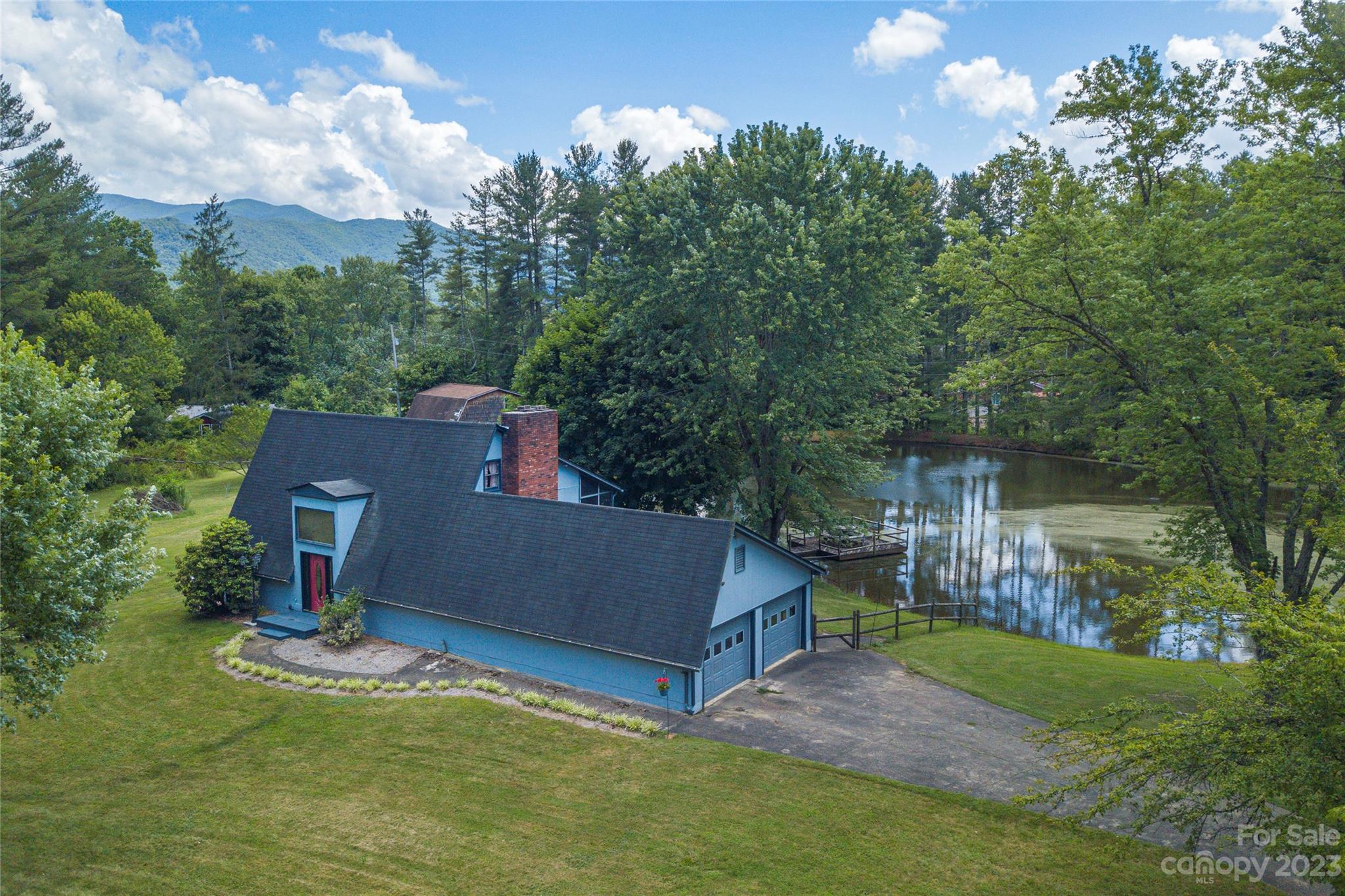 Barn Owl Ln, Waynesville, NC 28786