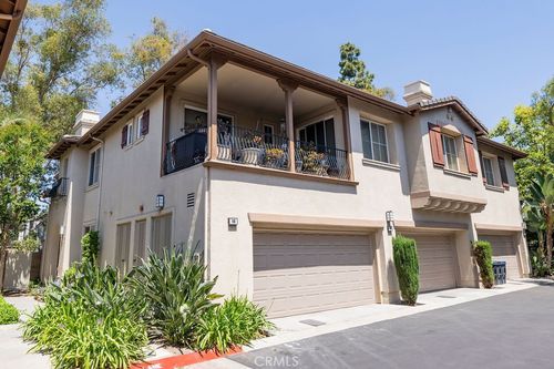 10 Salton, Irvine, CA, 92602-2425 | Card Image