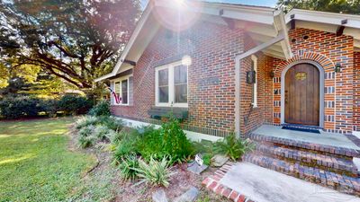 909 E Blount St, House other with 3 bedrooms, 2 bathrooms and 5 parking in Pensacola FL | Image 3