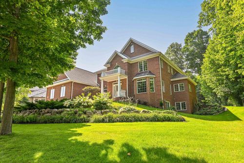 S76W25745 Prairieside Drive, VERNON, WI, 53189 | Card Image