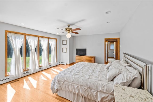 11 Walnut St, House other with 3 bedrooms, 3 bathrooms and 6 parking in Assonet MA | Image 22