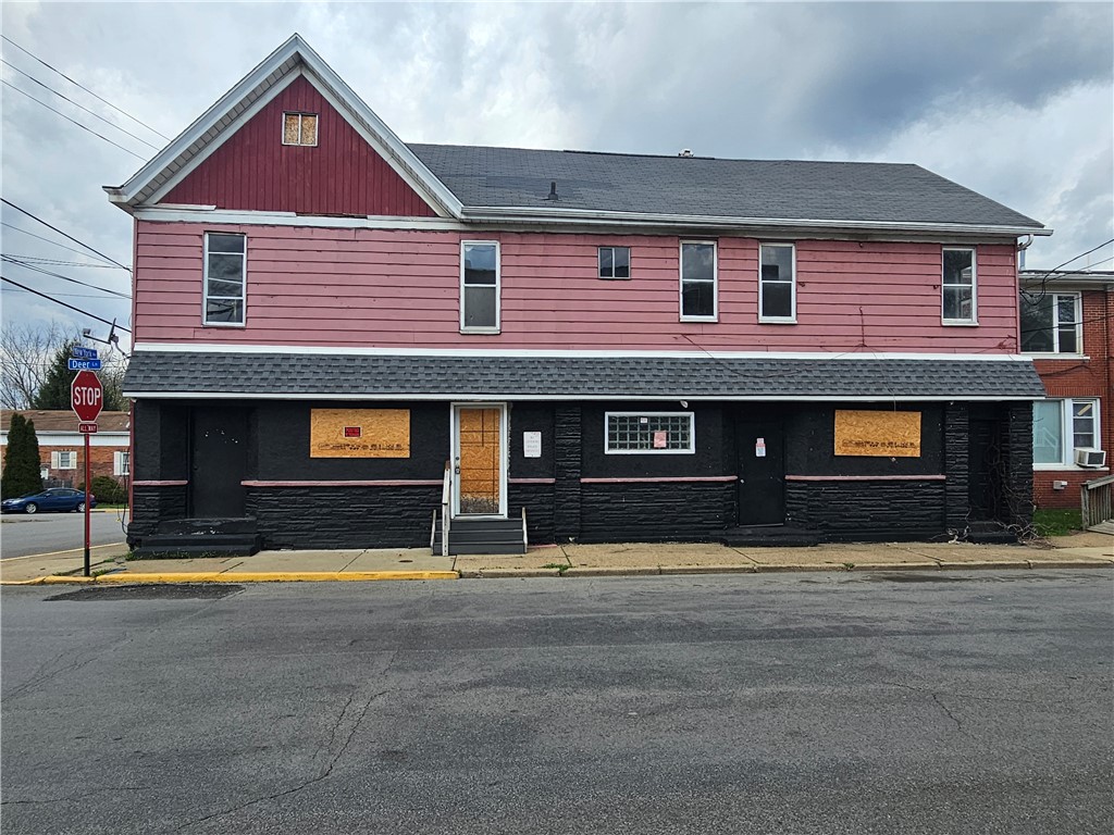 406 Deer Ln, Rochester, PA 15074