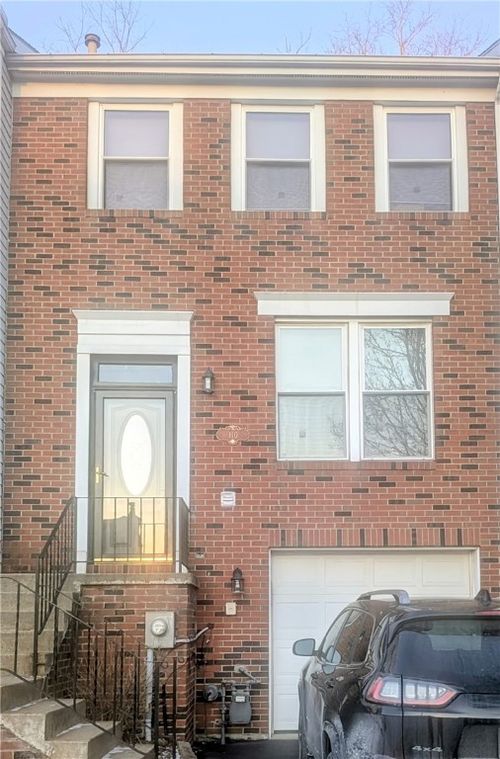 110 Meadow Gap Dr, Monroeville, PA, 15146-4575 | Card Image