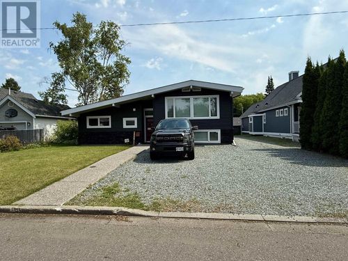 1524 Fir St, Prince George, BC, V2L1E4 | Card Image