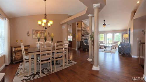 5120 Wesleyan Dr, O Fallon, IL, 62269-7390 | Card Image