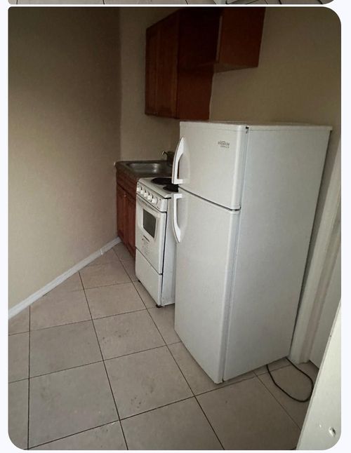 6530 Sw 7th Ct, North Lauderdale, FL, 33068-2604 | Card Image