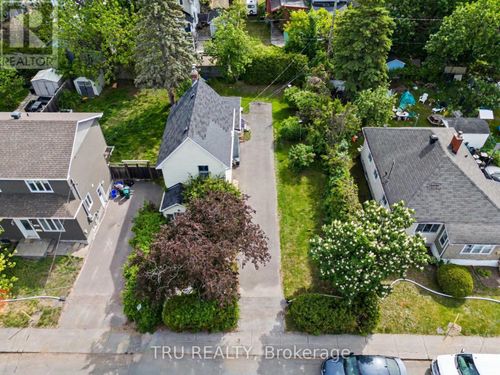 23 Anna Avenue, Ottawa, ON, K1Z7T5 | Card Image