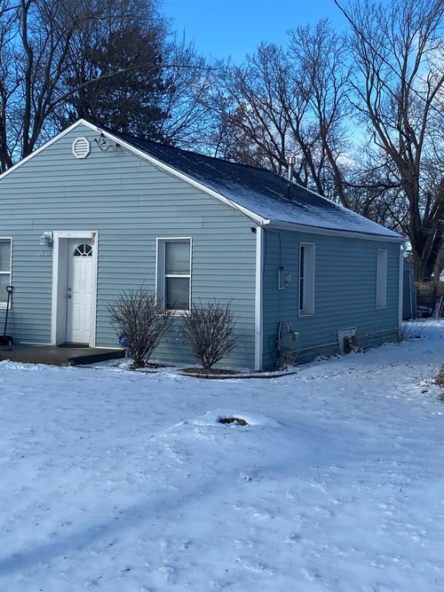 2163 E Mclean Ave, Burton, MI, 48529-1739 | Card Image