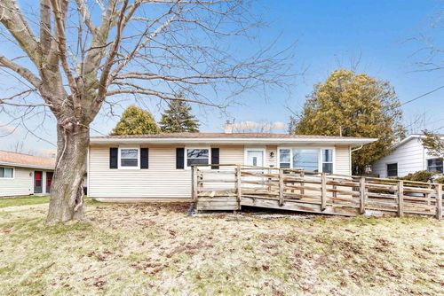 4018 Custer Street, Manitowoc, WI, 54220 | Card Image