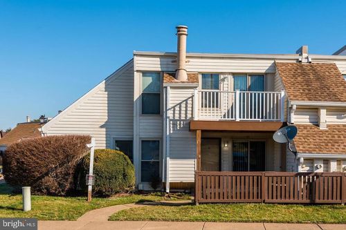 1001 Warwick Ct, STERLING, VA, 20164-4911 | Card Image