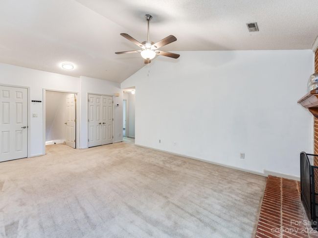 2946 Iron Gate Lane, Condo with 2 bedrooms, 2 bathrooms and null parking in Charlotte NC | Image 20