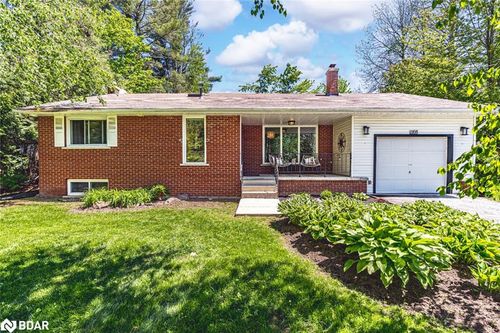 1105 St Vincent St, Midhurst, ON, L9X0M6 | Card Image