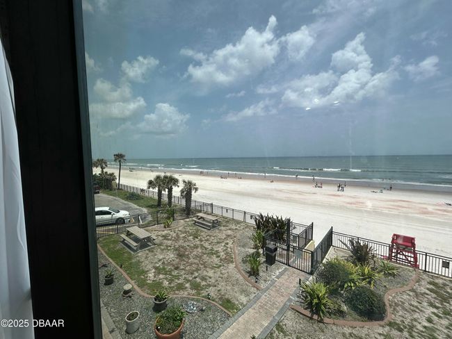 213-1909 S Atlantic looking north | Image 38