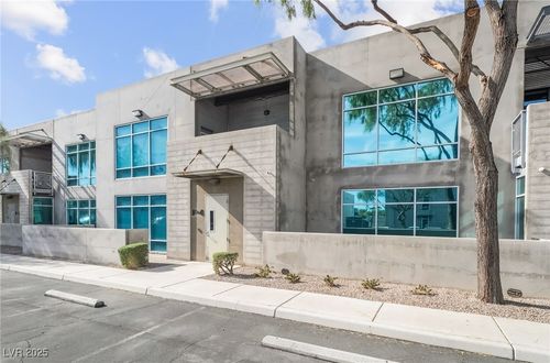 f-4-4040 E Post Rd, Las Vegas, NV, 89120-4927 | Card Image