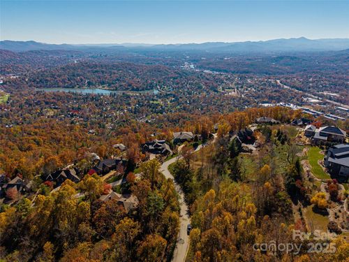 43 Summit Tower Cir, Asheville, NC, 28804-6400 | Card Image