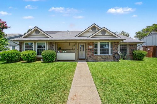 18932 Platte River Way, Dallas, TX, 75287-2017 | Card Image