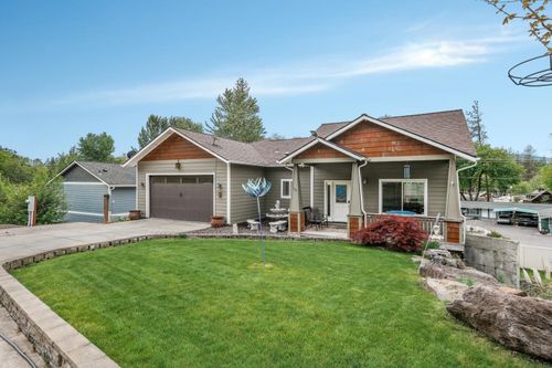 120 Linda Ln, Shady Cove, OR, 97539-7708 | Card Image