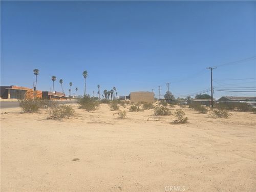 5915 Adobe Rd, Twentynine Palms, CA, 92277 | Card Image