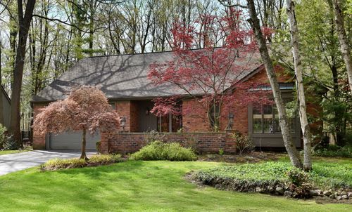 32872 Outland Trl, Bingham Farms, MI, 48025-2552 | Card Image