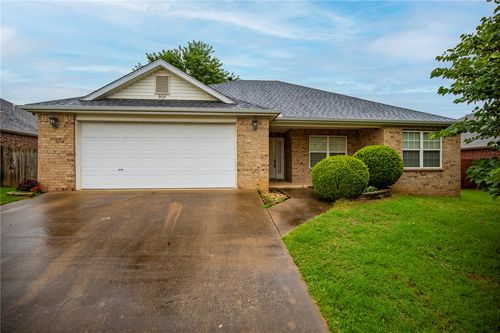 908 Sw Cheyenne Dr, Bentonville, AR, 72712-3506 | Card Image