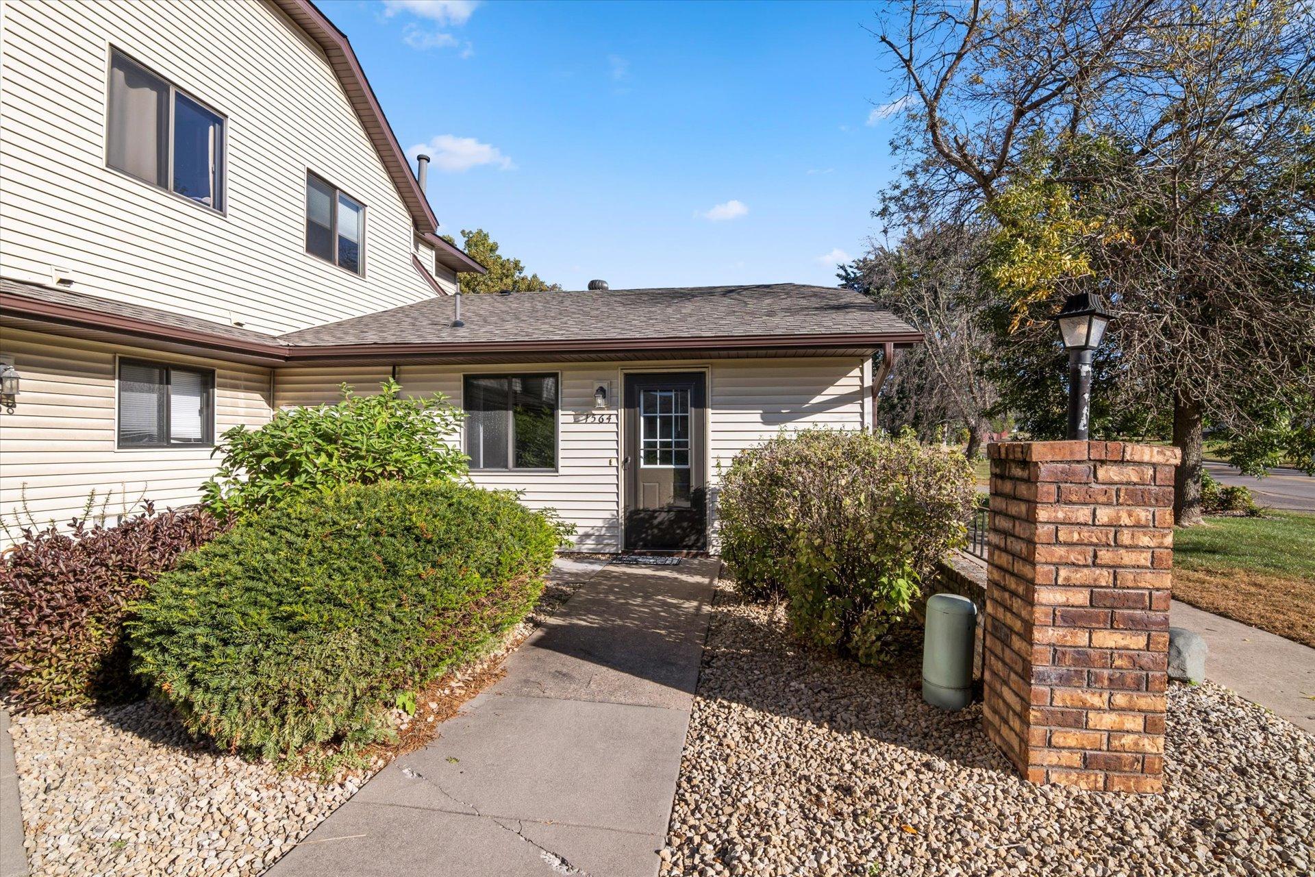 Helmo Ave, Saint Paul, MN 55128