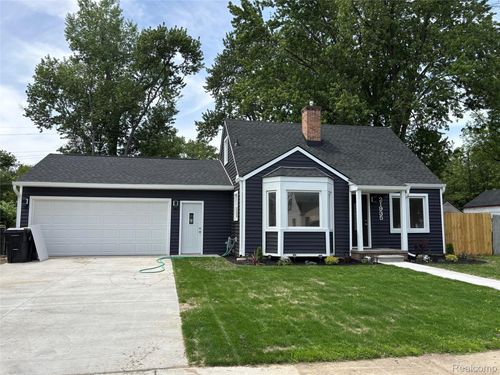 21935 Tulane Ave, Farmington Hills, MI, 48336-4857 | Card Image