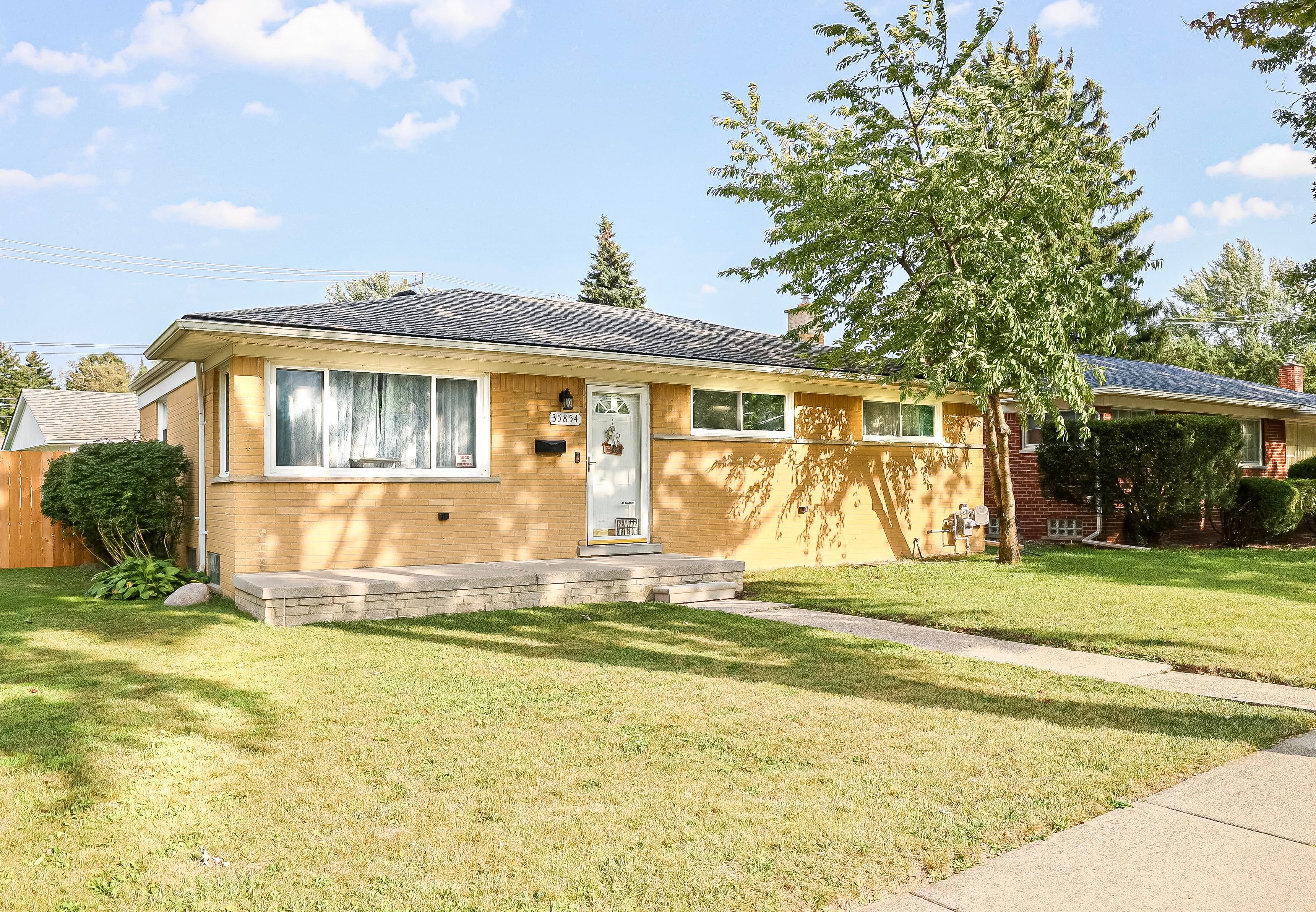 Weideman St, Clinton Township, MI 48035