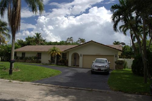 11190 Nw 39th Ct, Coral Springs, FL, 33065-7727 | Card Image