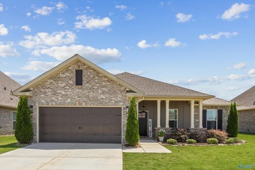 125 Amanda Deann Dr, New Market, AL, 35761-4400 | Card Image