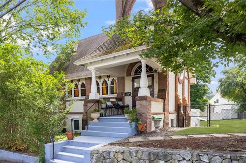 576 Fairmount St, Woonsocket, RI, 02895-4158 | Card Image