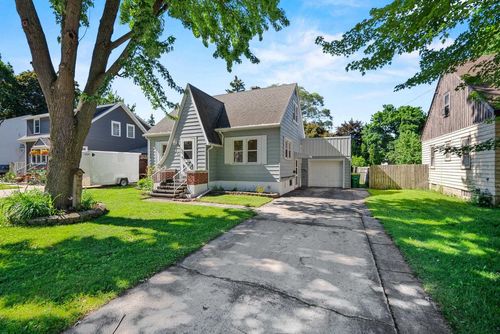 1851 Preble Avenue, GREEN BAY, WI, 54302 | Card Image