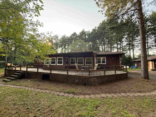 N2269 E Whispering Cir, Redgranite, WI, 54970-8607 | Card Image