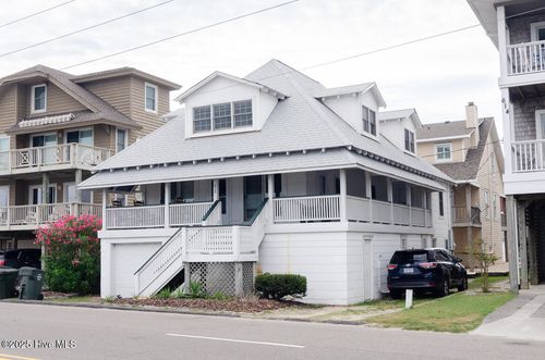 610 Waynick Blvd, Wrightsville Beach, NC, 28480-2111 | Card Image