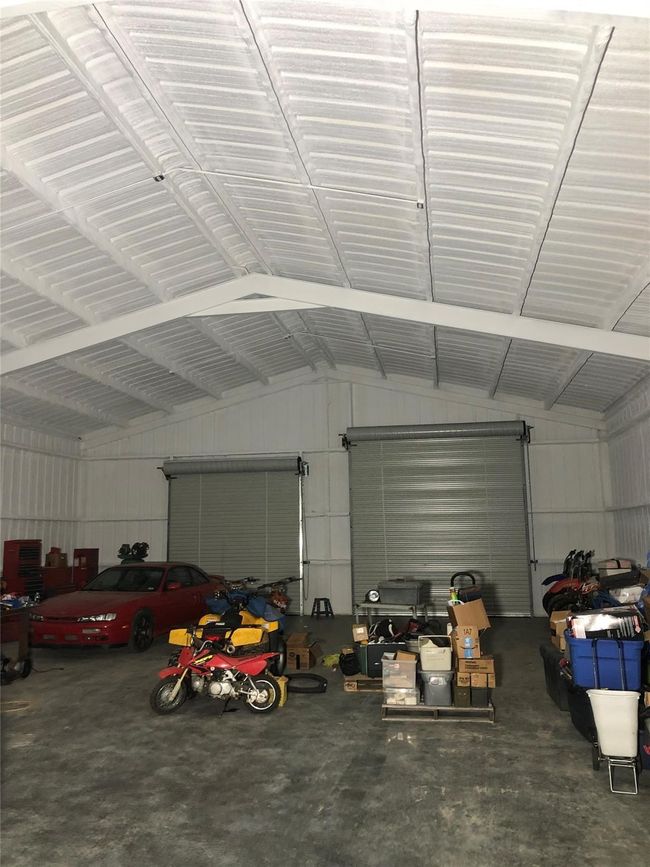 Shop inside | Image 21