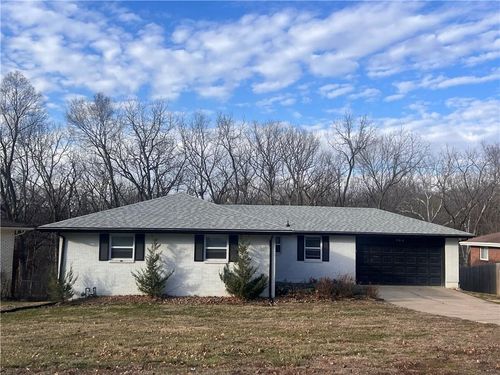 104 Nw 76th St, Gladstone, MO, 64118-1638 | Card Image