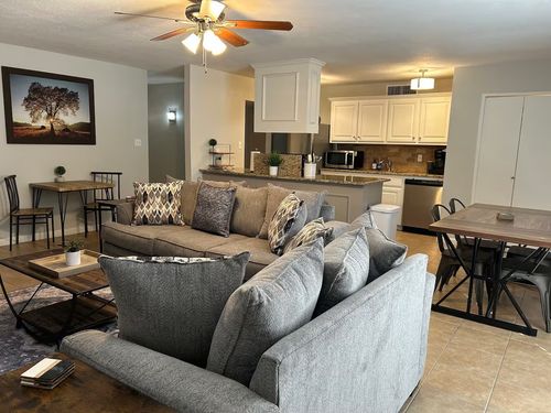 400 Green Canyon Dr, Mesquite, TX, 75150-4521 | Card Image