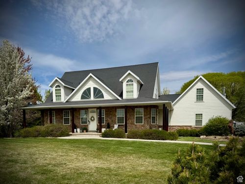 1844 Heritage Ranch Dr, Farr West, UT, 84404-2821 | Card Image