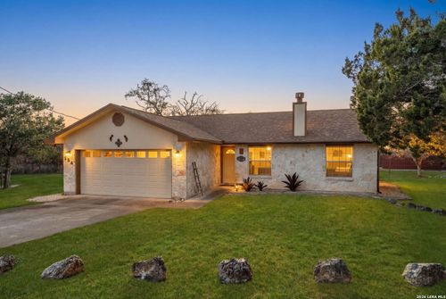 134 Looker Dr, Ingram, TX, 78025-5539 | Card Image