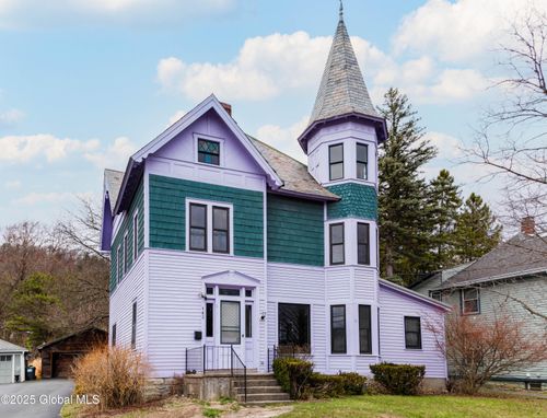162 Elm St, Cobleskill, NY, 12043-4674 | Card Image