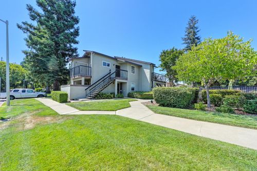 unit-108-121 Luna Grande Cir, Sacramento, CA, 95834-1715 | Card Image