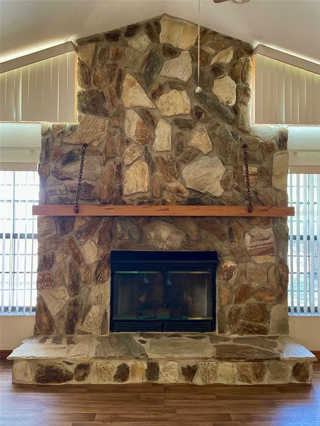 1112 Ne 130 Th Ter, House other with 3 bedrooms, 2 bathrooms and null parking in SILVER SPRINGS FL | Image 37