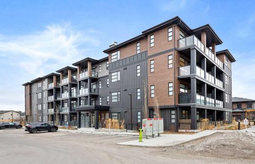 2305-55 Lucas Way Nw, Calgary, AB, T3P2C7 | Card Image