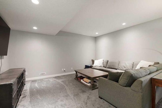12134 Valley Ridge Dr Nw, House other with 4 bedrooms, 4 bathrooms and 6 parking in Calgary AB | Image 42