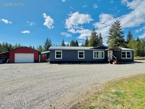 4062 W Seasons Rd, Rathdrum, ID, 83858-7706 | Card Image