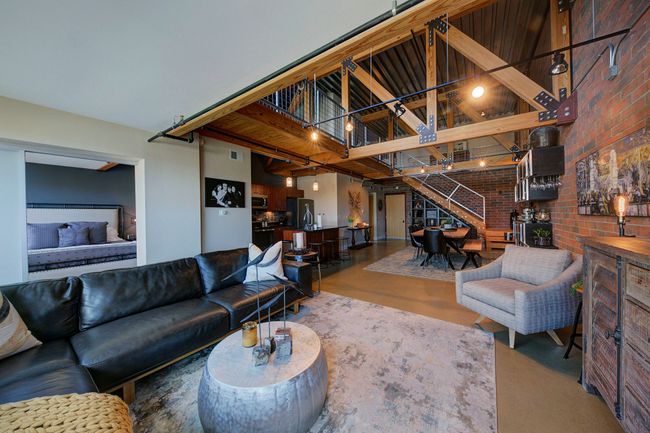 Living Area | Image 11
