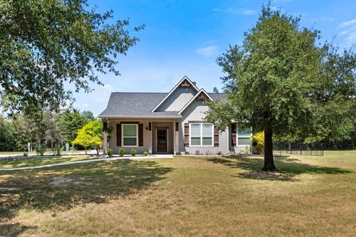 7562 River Oaks Dr, Iola, TX, 77861-3784 | Card Image